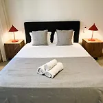 Machadinho Modern * リスボン