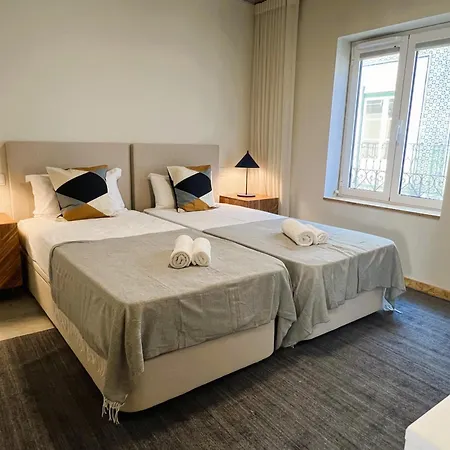 Machadinho Modern Apartment Lisbon