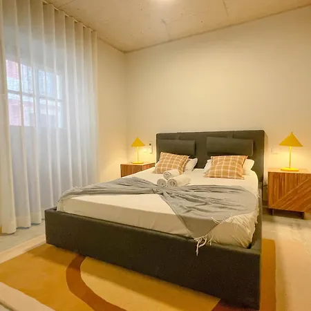 Machadinho Modern * Lisboa